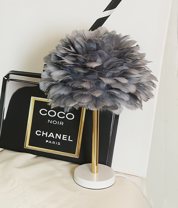 에타스 깃털 테이블조명 LED스탠드 침실스탠드 단스탠드조명